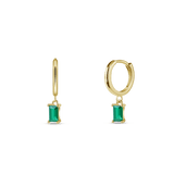 Green baguette earrings in gold