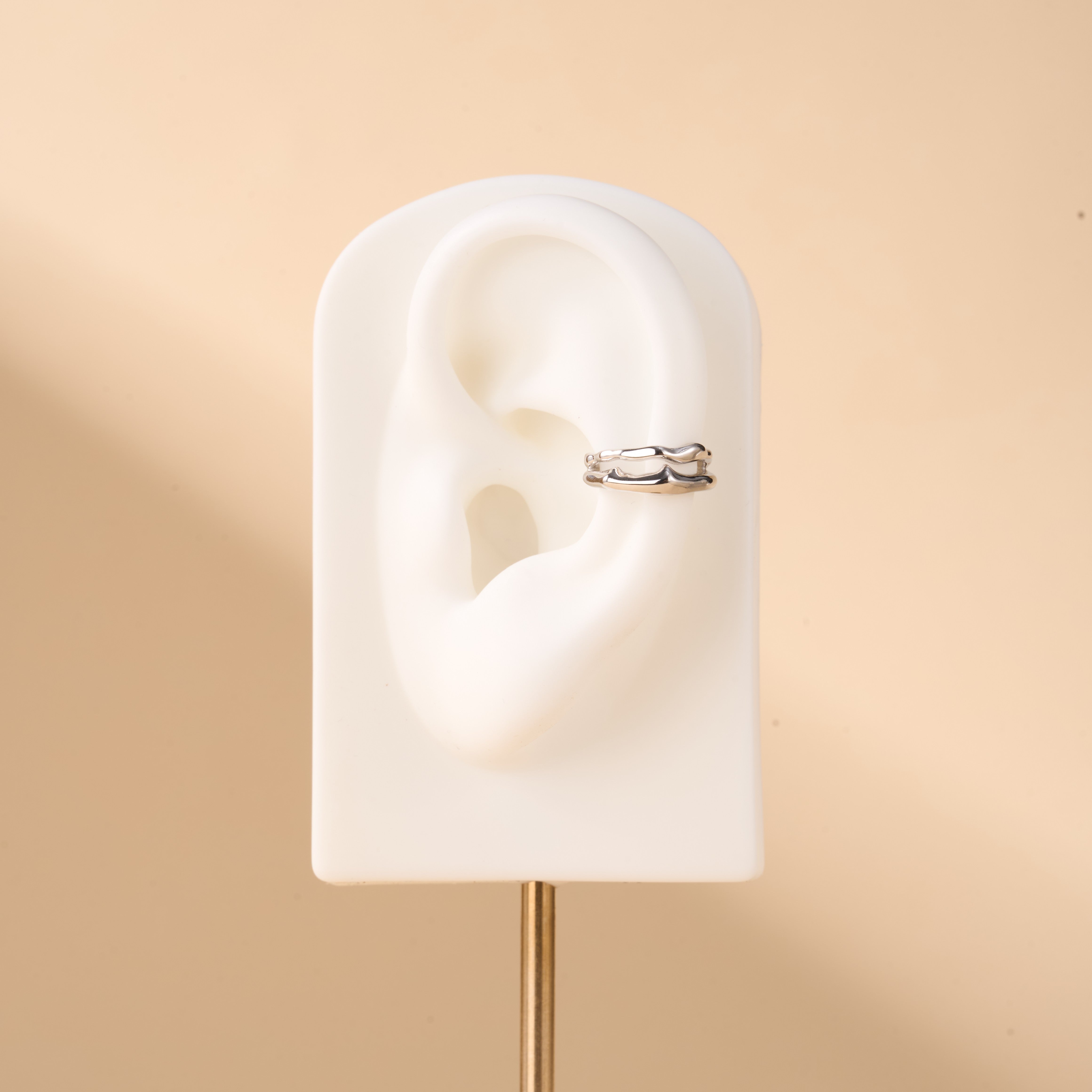 Orecchino ear cuff classico in argento - NovaNavel