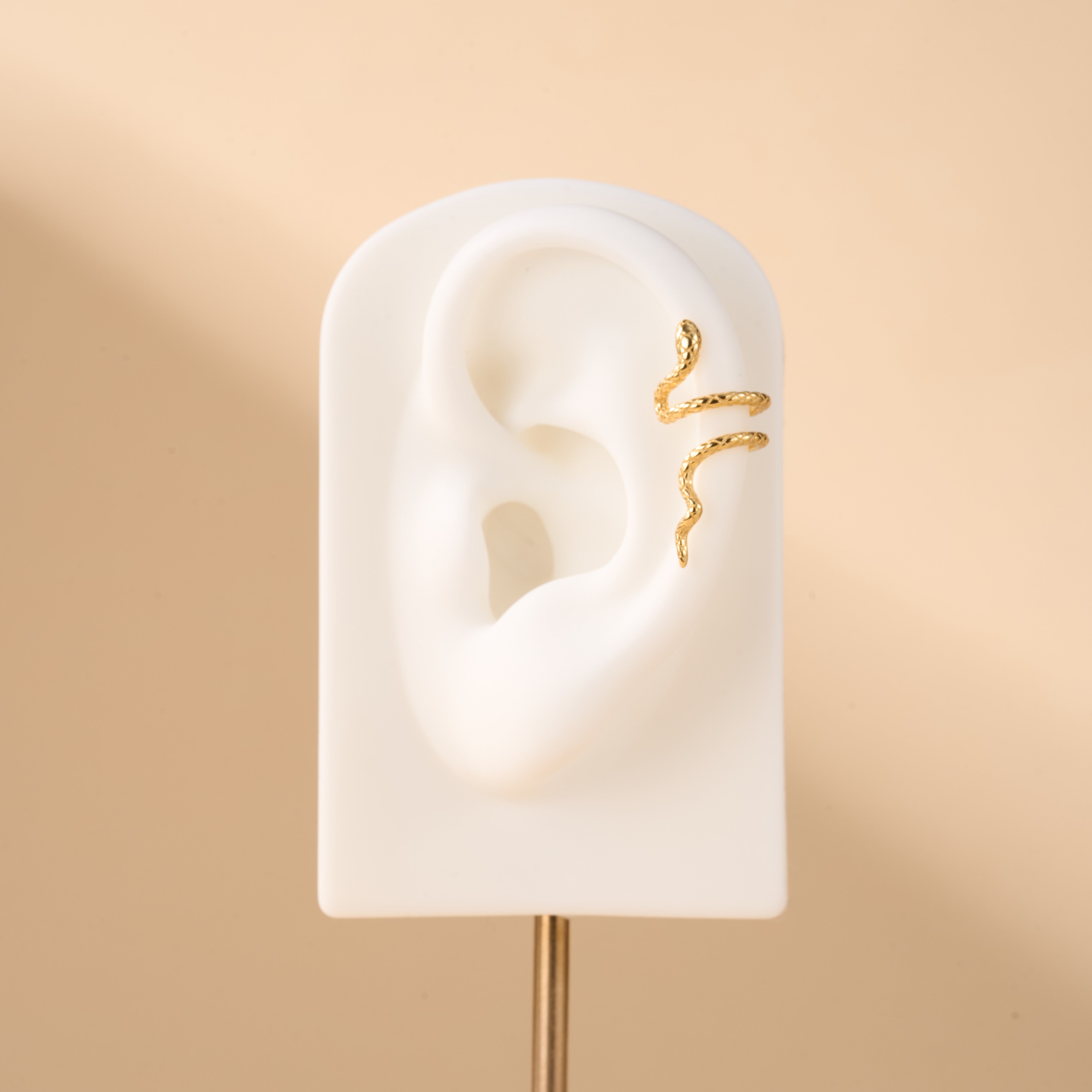 Orecchino ear cuff snake in oro - NovaNavel
