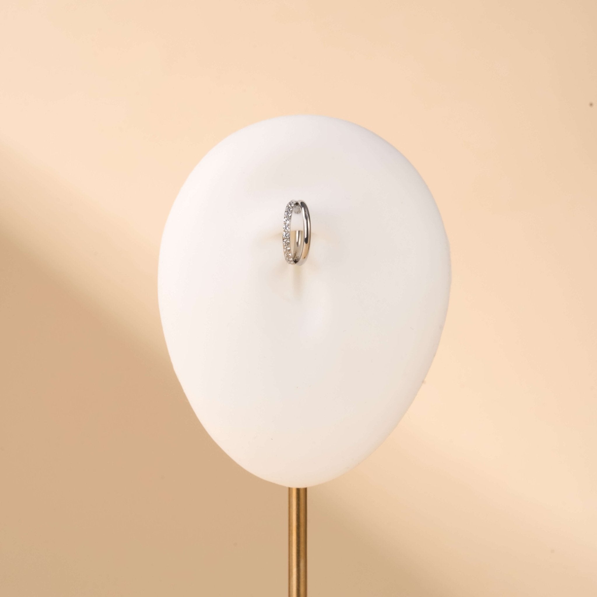 Piercing ombelico cerchietto one side luxury bianco in argento - NovaNavel