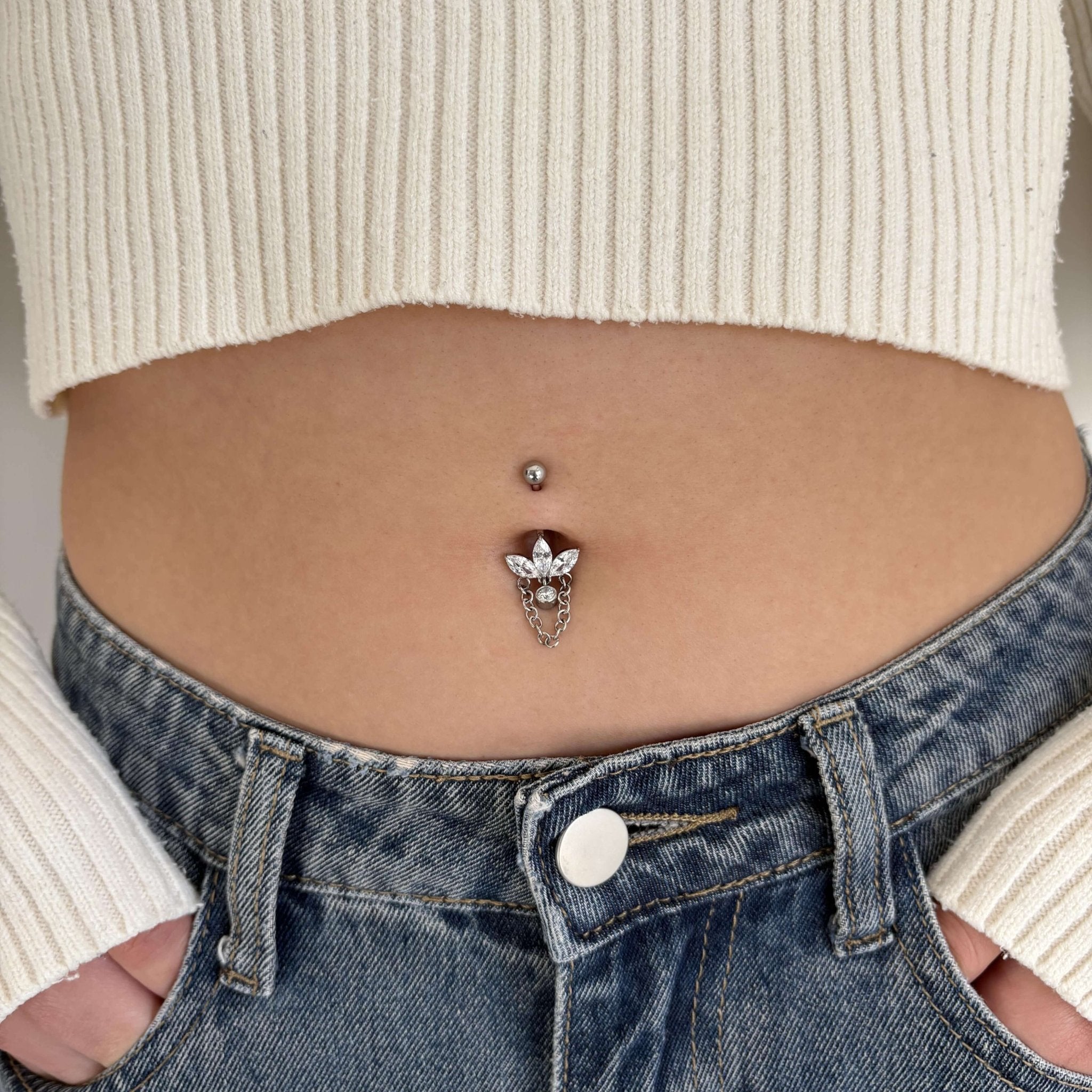 Piercing ombelico taglio marquise con catena in argento - NovaNavel