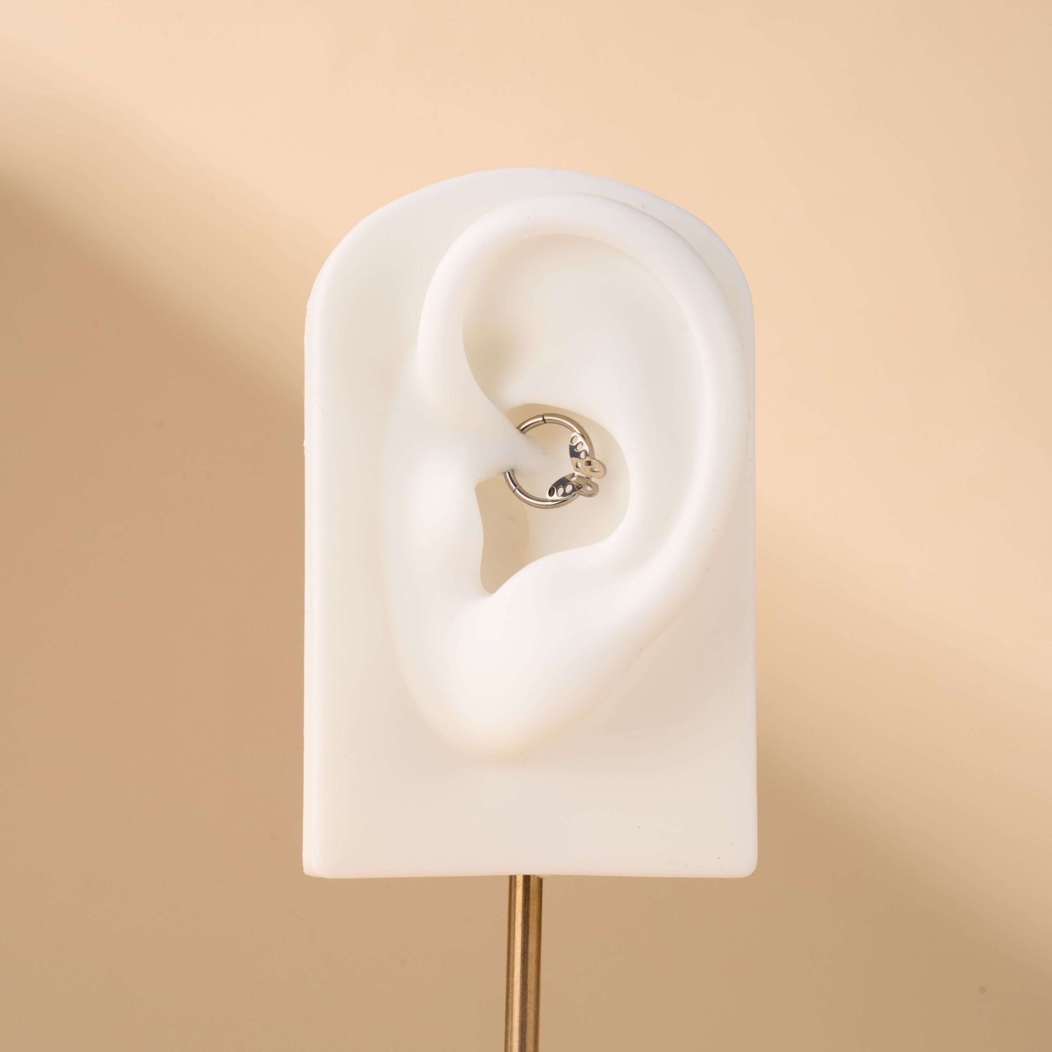 Piercing orecchio/naso farfalla sospesa in argento - NovaNavel