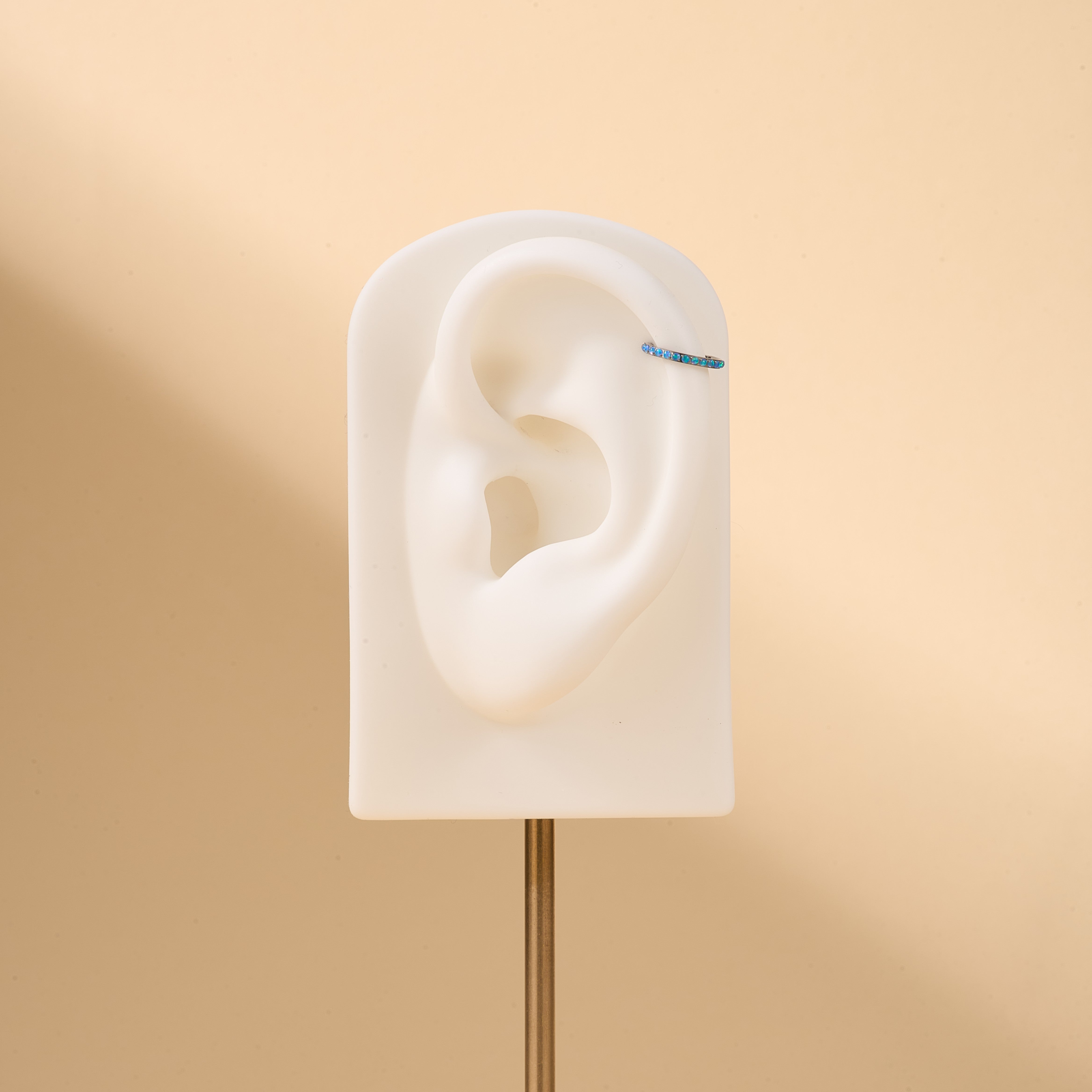 Piercing orecchio/naso/bocca cerchietto opale blu in argento - NovaNavel